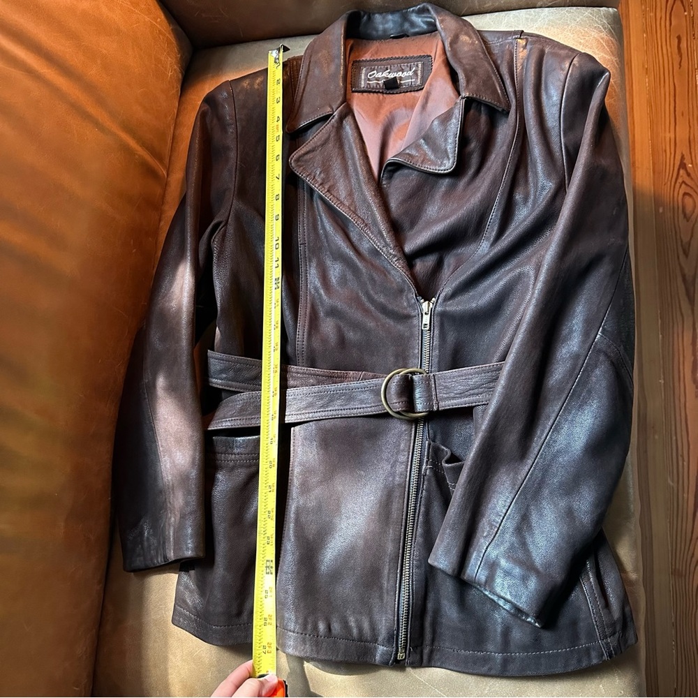 Vintage dark brown leather belted zip jacket western
Y2K buttery soft coastal - Picture 8 of 15